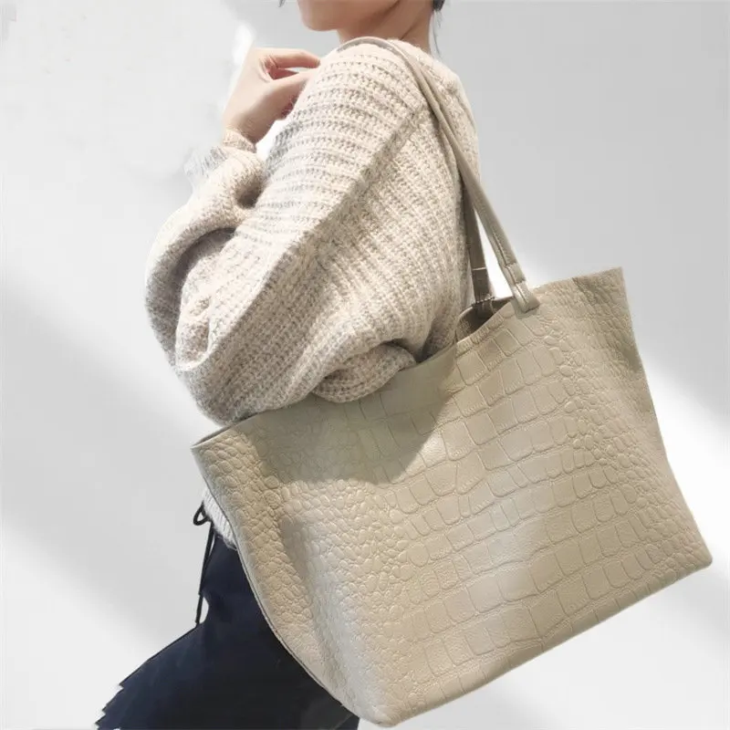 The First Layer Cowhide Women's Bag 2023 Large Capacity Leather Women's Bag Single Shoulder Cross-body Purses Amd Handbags