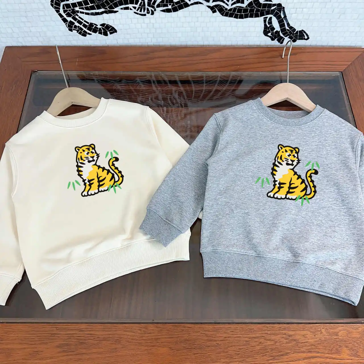 

2023 одежда для маленьких девочек, осенняя Роскошная детская толстовка, пуловер, Повседневный хлопковый свитер для мальчиков, свитшоты, топ, зимняя детская одежда