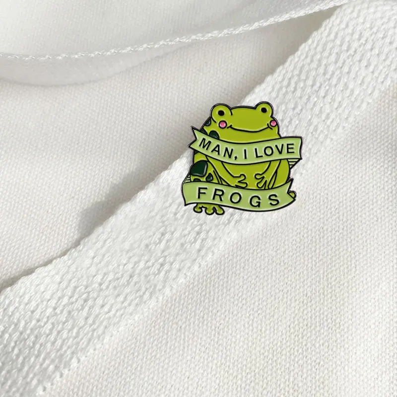 Эмалированная булавка Я люблю лягушек |