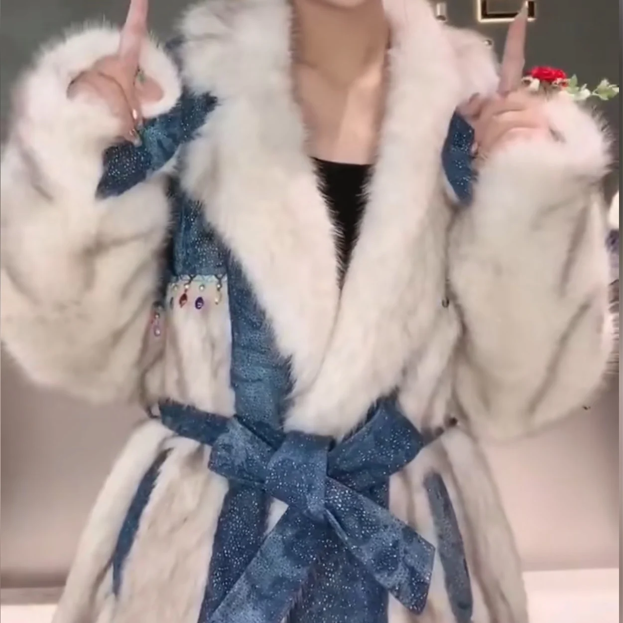 Embroidery Sequins Tassel Thick Warm Toka Wool Fur Coats Women Winter New Lapel Long Sleeve Belt Waist Fur Jacket Sheepskin Coat