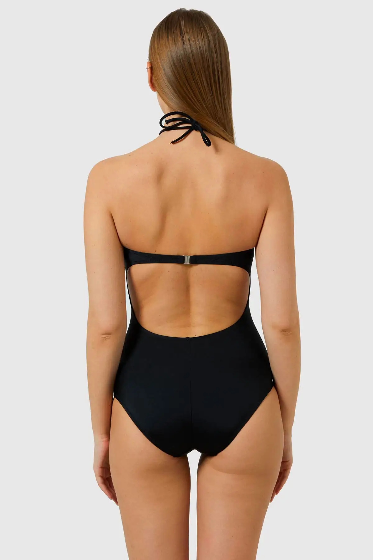 Рисунок 2 - Женский черный купальник без бретелек