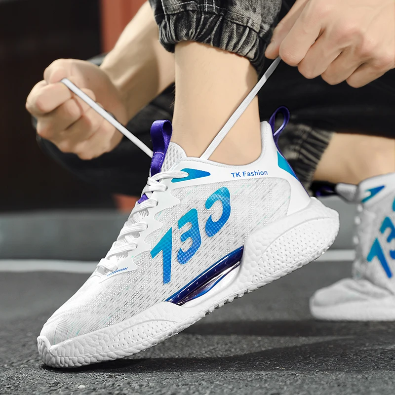 2022 New Men's Sports Shoes Flying Woven Luminous Men's Running Shoes Outdoor Breathable Non Slip Sports Shoes Mens Sneaker
