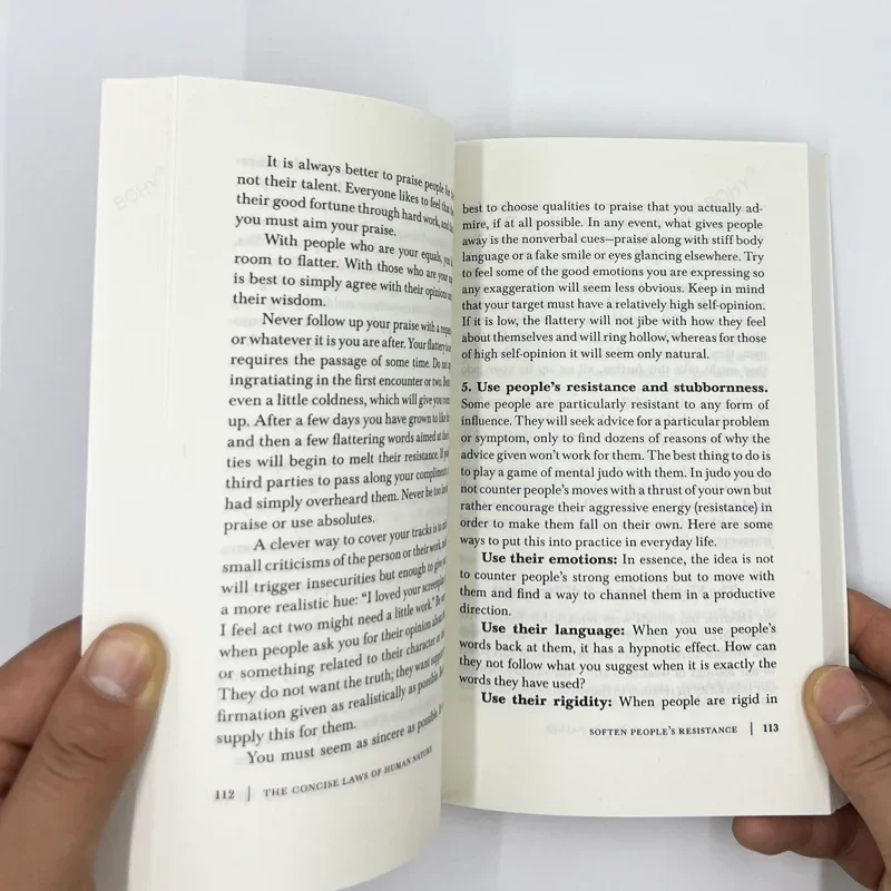 Книга политической философии и мотивации Роберта Грина в лаконическом стиле 48