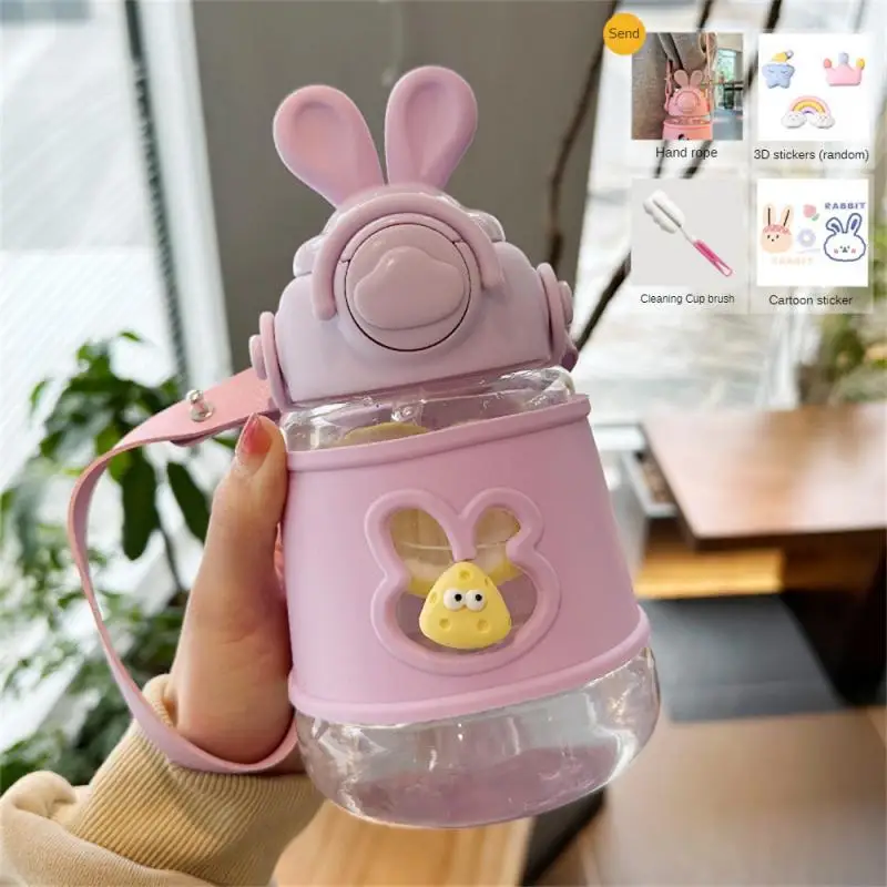 

Plastic Water Bottle Girls High Value Straw Water Cup High Temperature Resistant Children's Cup With Handle Portable Drinkware