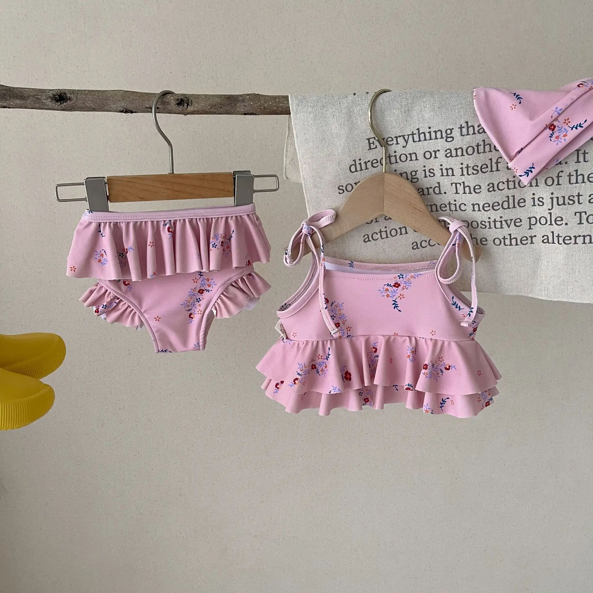 

3 Pieces Floral Baby Girls Split Swimming Suit With Cap