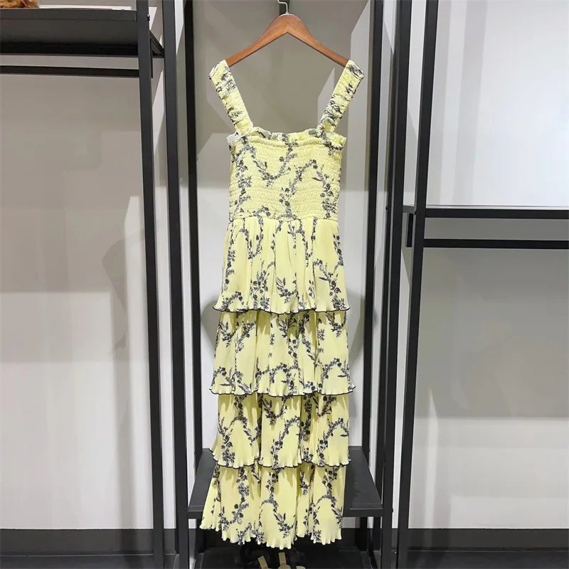 

Light Luxury Socialite French Unique Super Fairy Heavy Industry Lace Temperament Self-cultivation Inner Dress