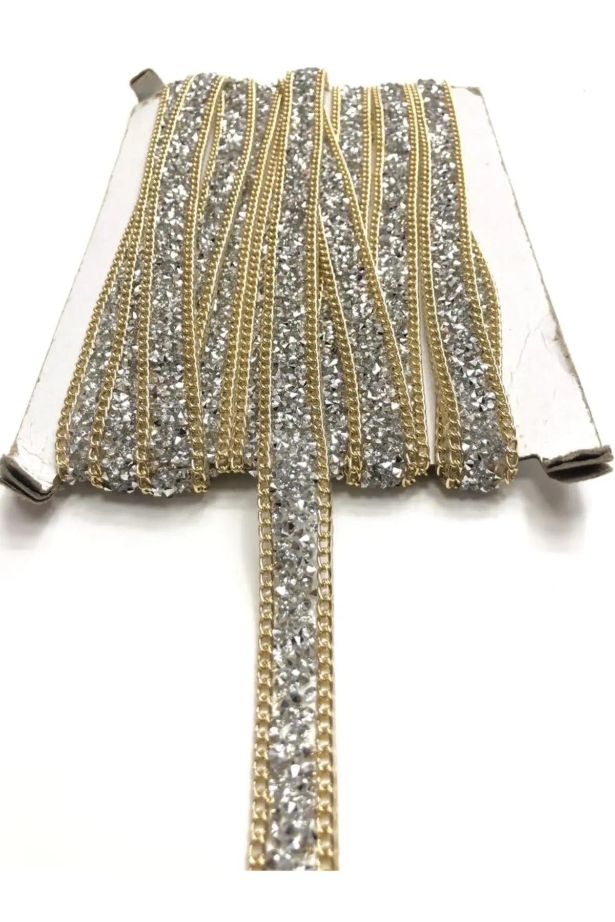 

С золотистой тесьмой 1 mt