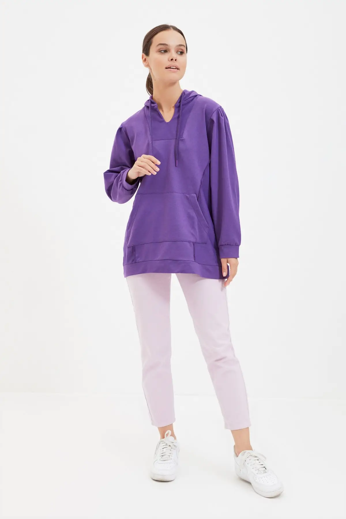 

Trendyol Hooded Knitted Sweatshirt TCTAW22TW0172