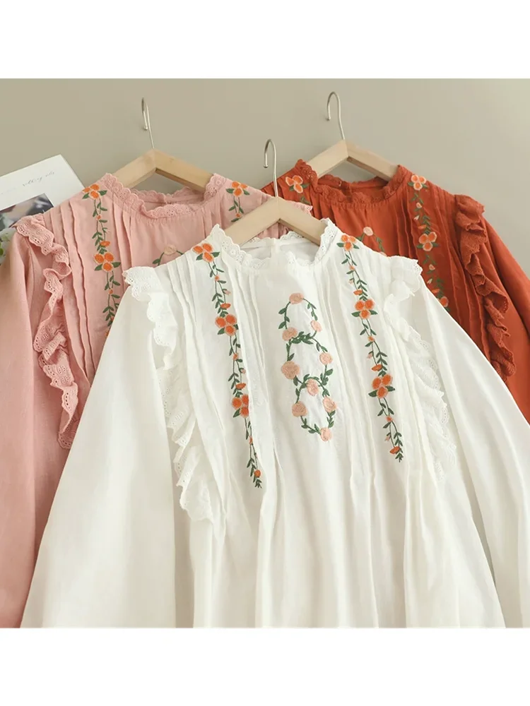 Уникальная плиссированная хлопковая рубашка с рюшами и воротником-стойкой