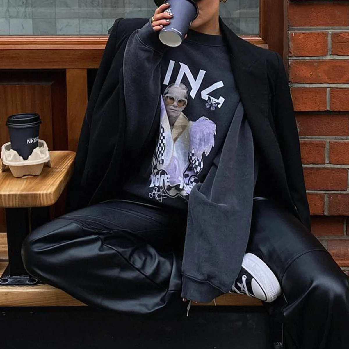 

Jyate 2023 Spring Women Fade Black Graphic Sweatshirts Long Sleeve O-Neck Pullover Tops Casual High Street Sweatshirt