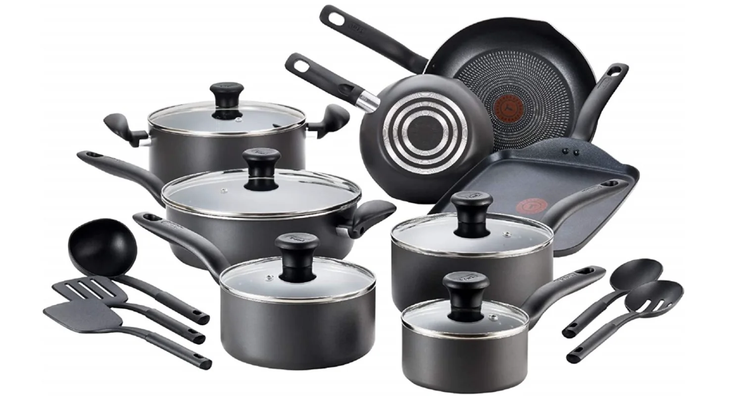 

Initiatives Nonstick Cookware Set 18 Piece Pots Pans Dishwasher Safe Black