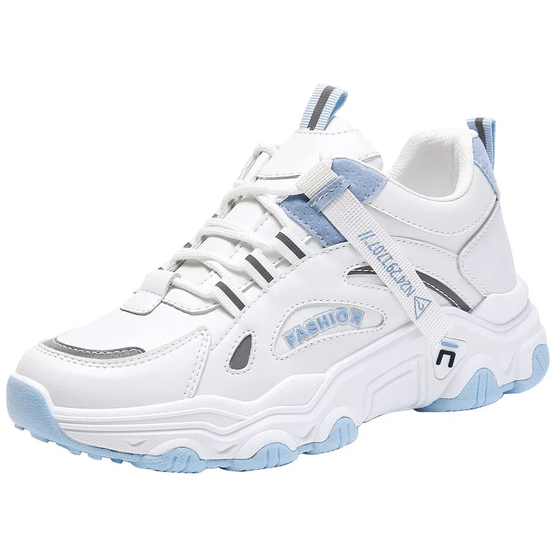 Толстые подошвы из натуральной кожи с поднятой внутренней высотой создают