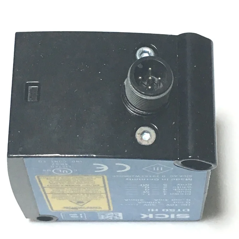 Датчик среднего расстояния Φ M12 5 контактов 1047314