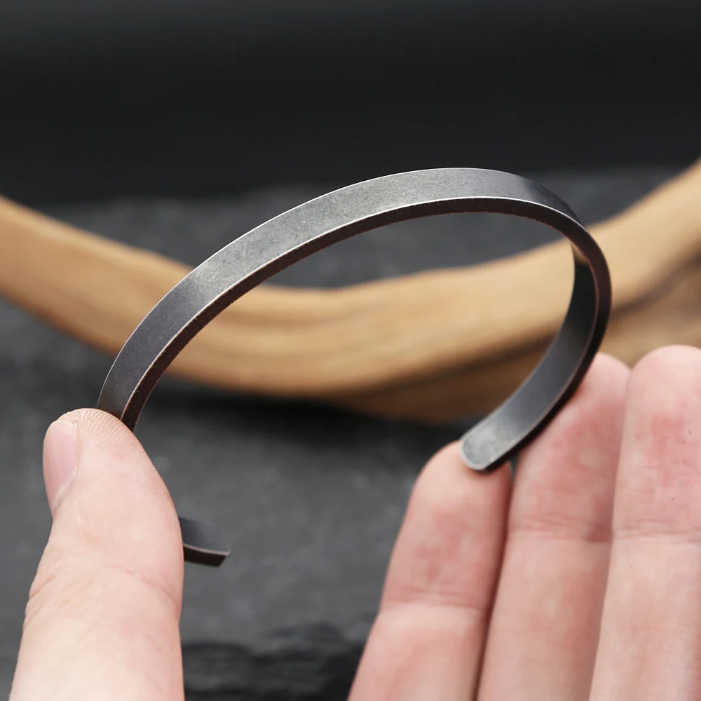 Винтажный Черный Простой браслет для мужчин и женщин 316L из нержавеющей стали