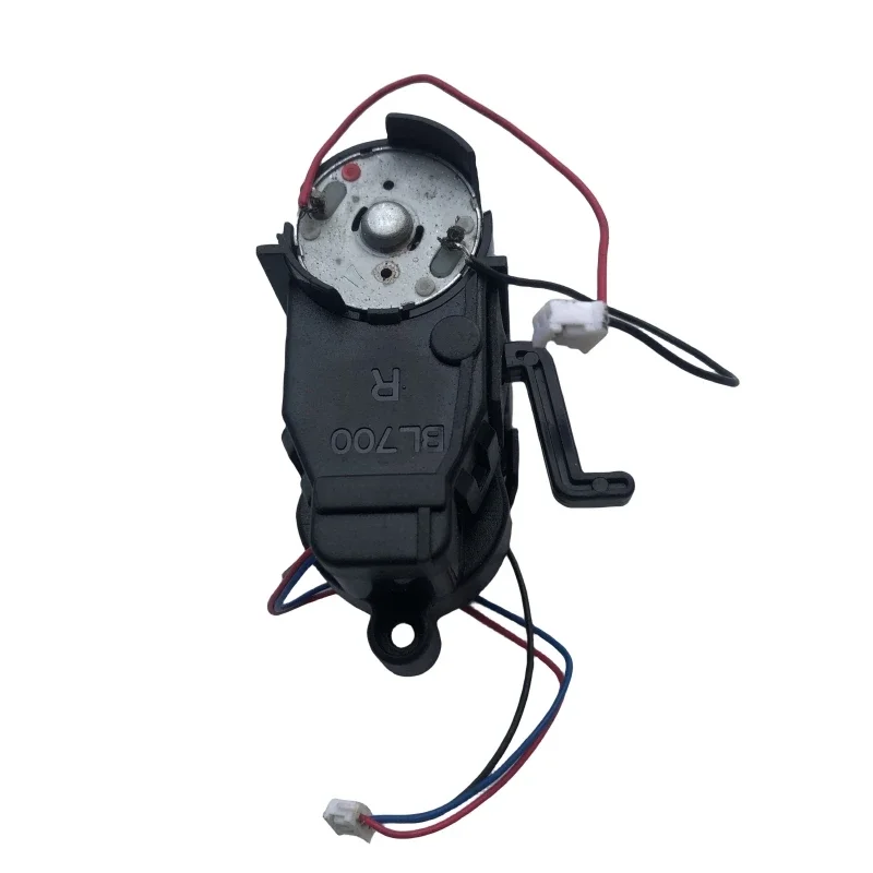 

Запчасти для робота-пылесоса MD 19098, с боковой щеткой