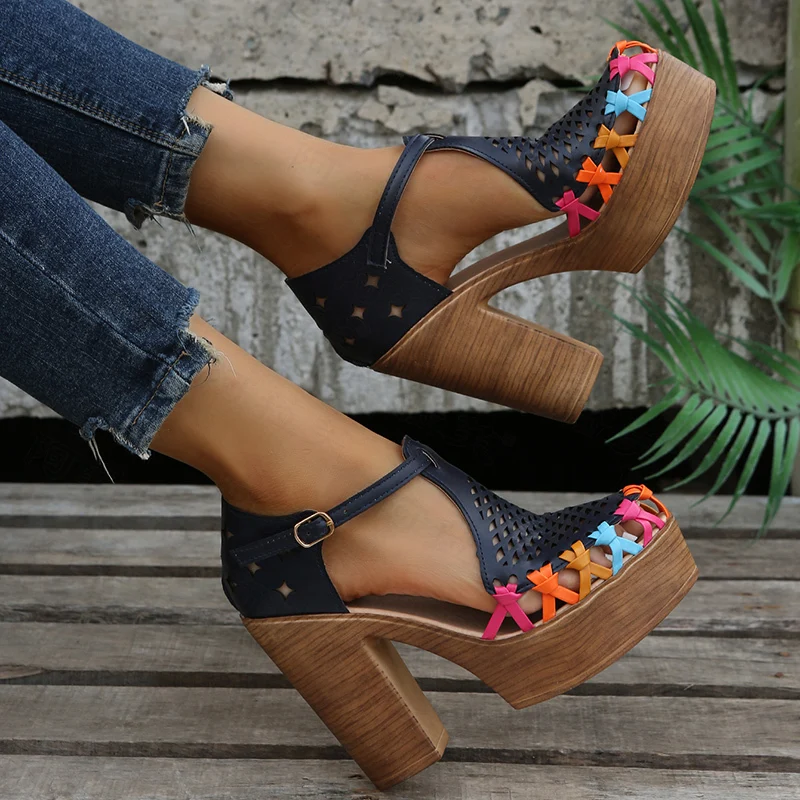 

Sexy Hollow Women Sandals Chunky Thick High Heels Shoes 2022 Summer New Brand Fashion Pumps Designer Party Slides Women Shoes