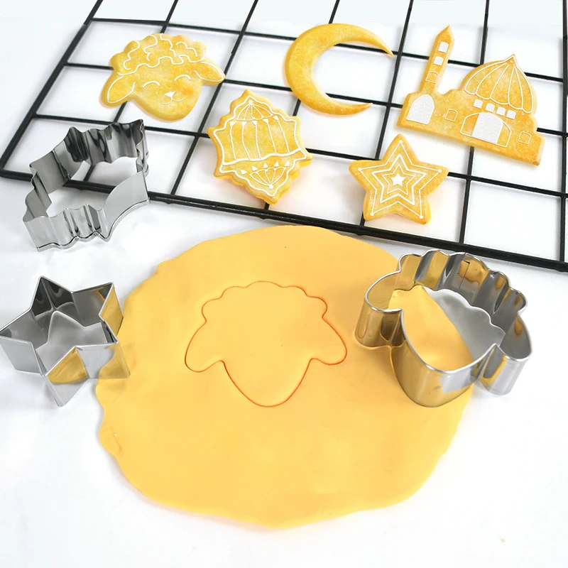 

1PC Eid Mubarak Biscuit Mold Moon Star Church Camel Cookie Cutters DIY Cake Baking Tools Ramadan Kareem Party Decorations