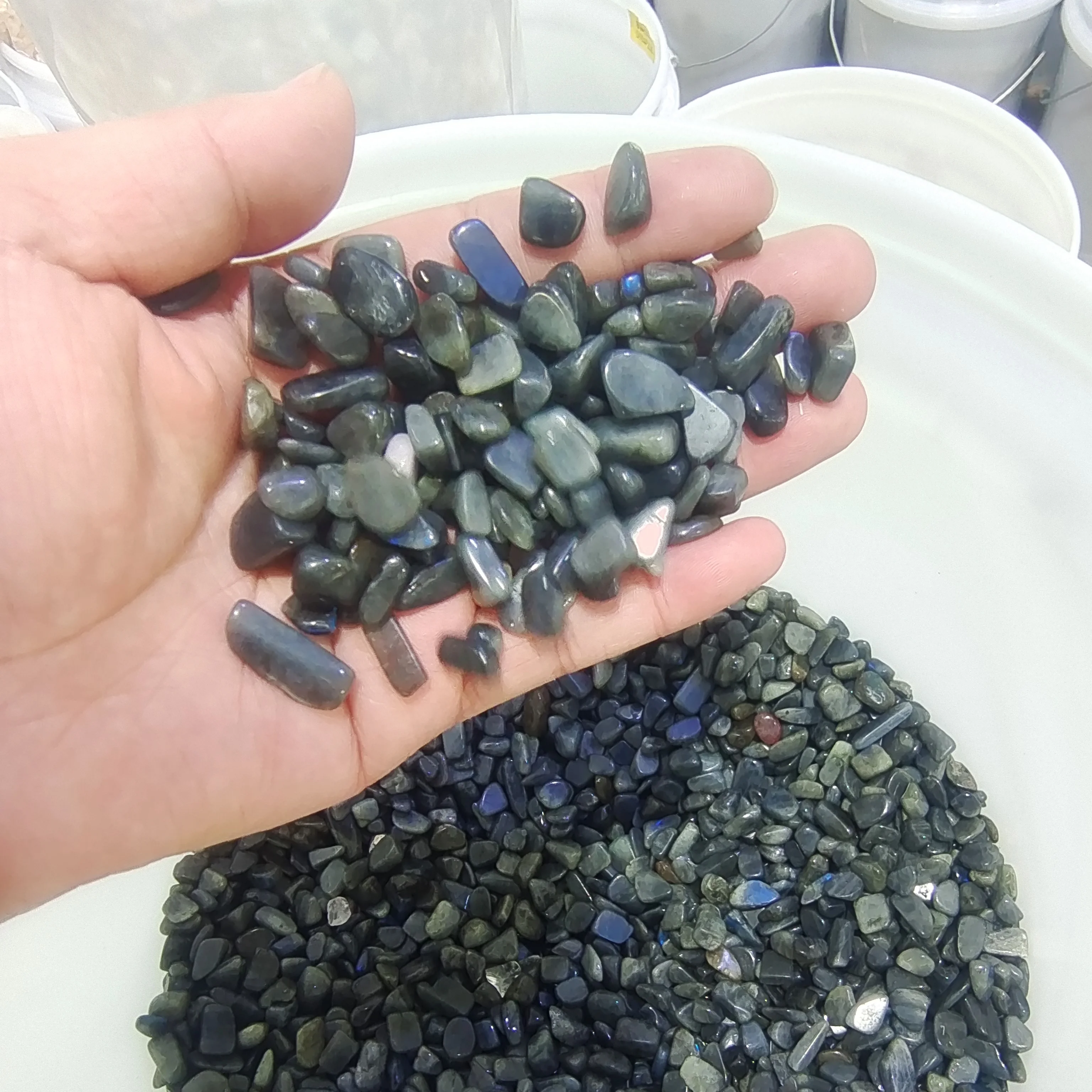 

Wholesale 7-9mm 1000g Natural Crystal Gray Labradorite Moonstone Gravel Rock Quartz Raw Quartz Crystals Natural Stones Aquarium