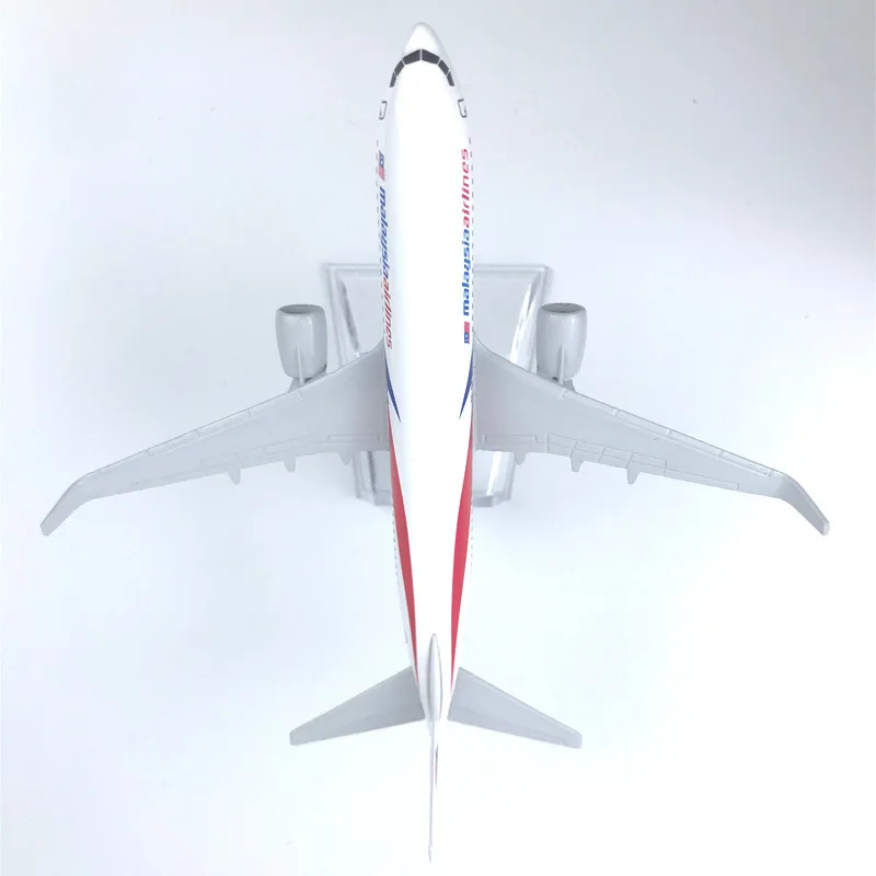 Масштаб 1/400 737 модель самолета из сплава 16 см B737 Малайзийская авиакомпании с