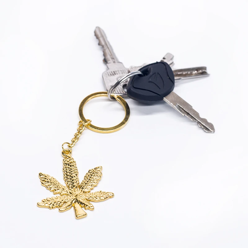 

2021 New fashion Car Key Chains West coast hemp club hip hop street with Jamaica reggae leaves maple leaf keychain