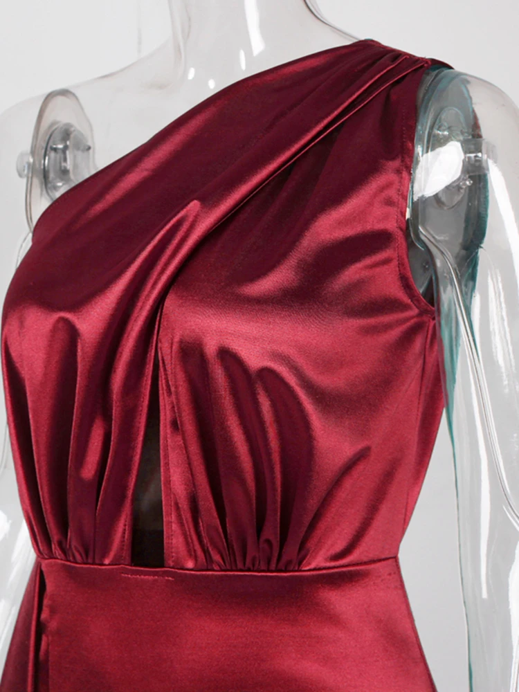 Атласное платье макси на одно плечо сексуальное длинное вечернее с разрезом