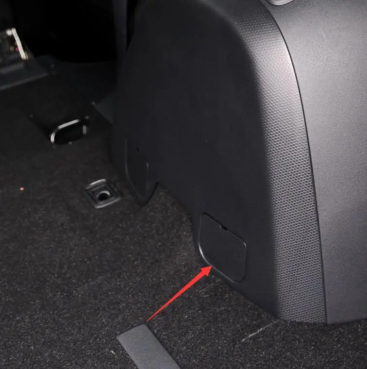 

Outlander2 PLUG,QTR TRIM 2007-2012 7230A168XA BLACK