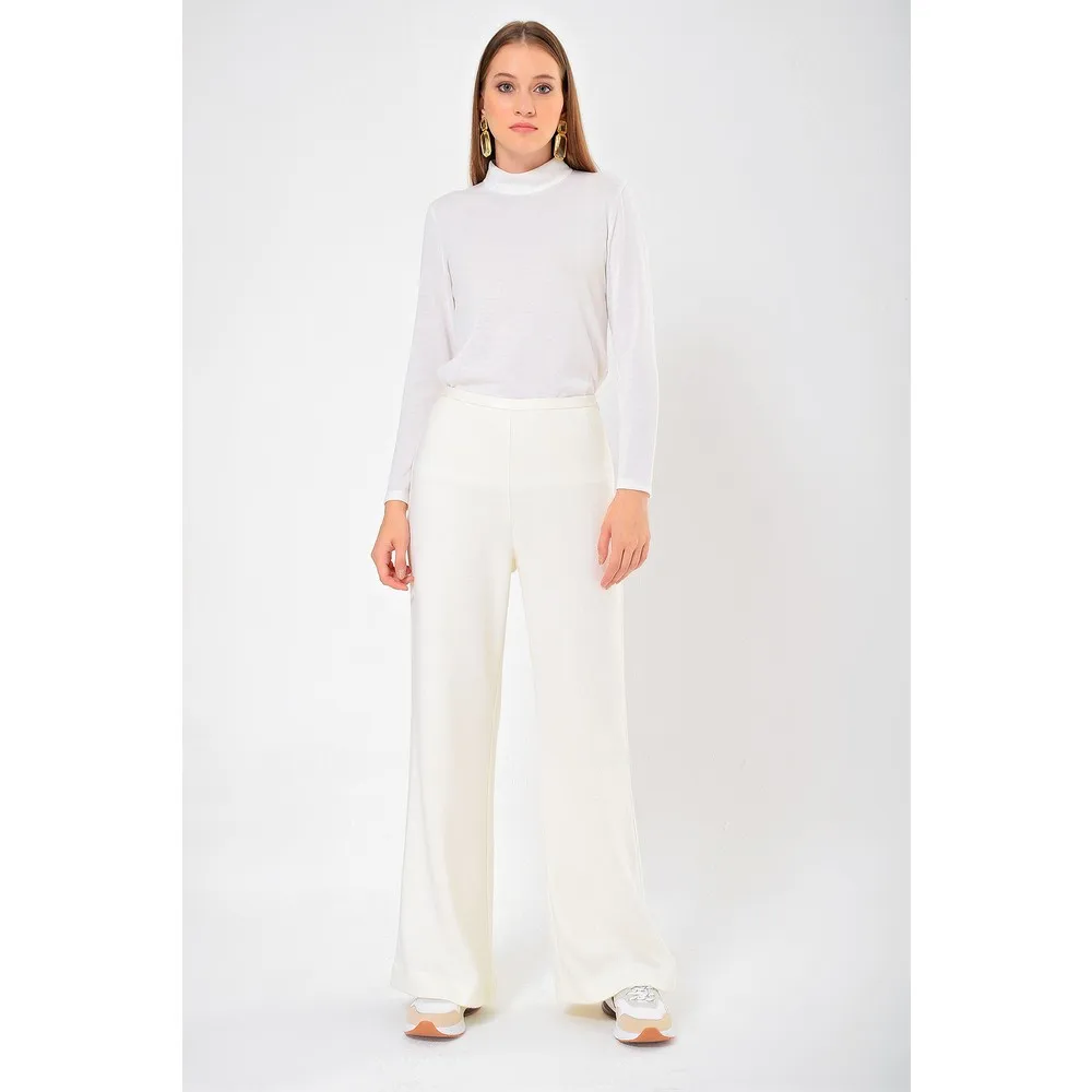 

Женские брюки Dorlie Y31200544