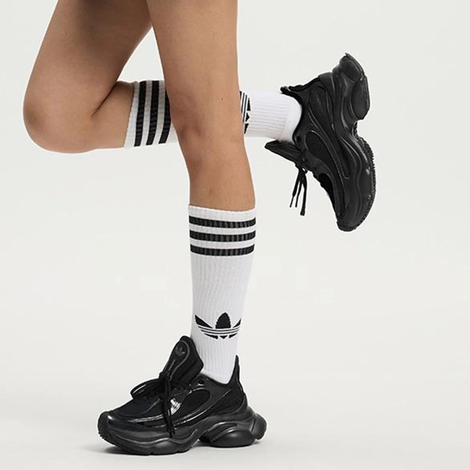 Фото Женские классические спортивные кроссовки Adidas Authentic Three Leaves с толстой подошвой в стиле ретро JS2468 №3