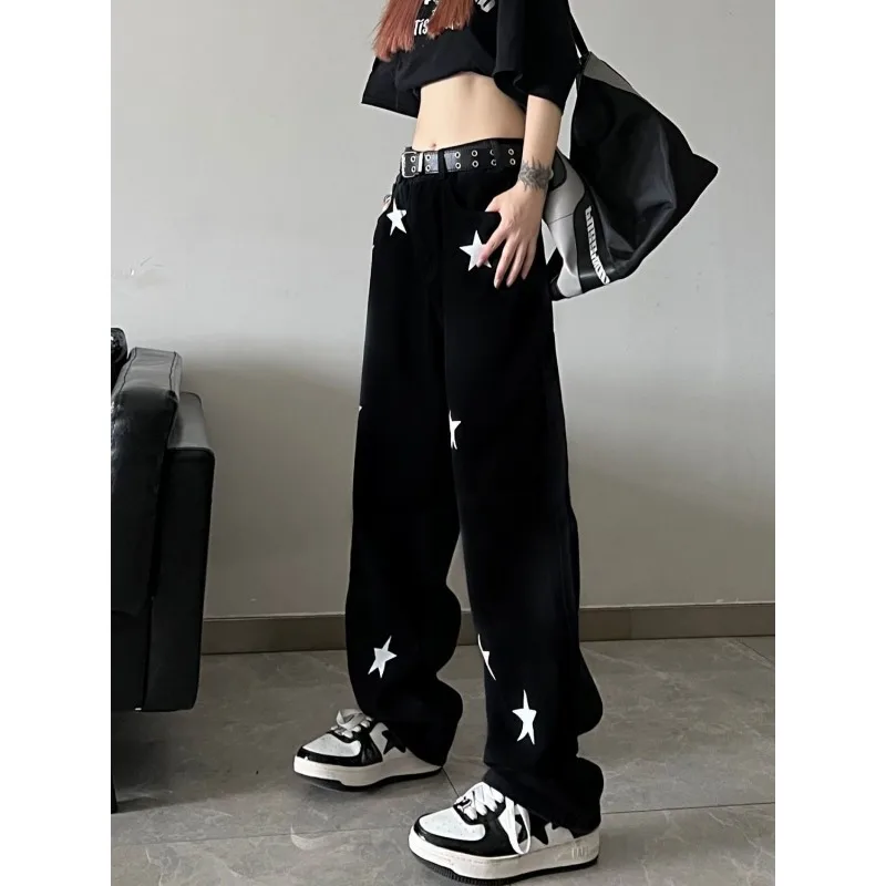 Рисунок 6 - Женские джинсы со звездным принтом