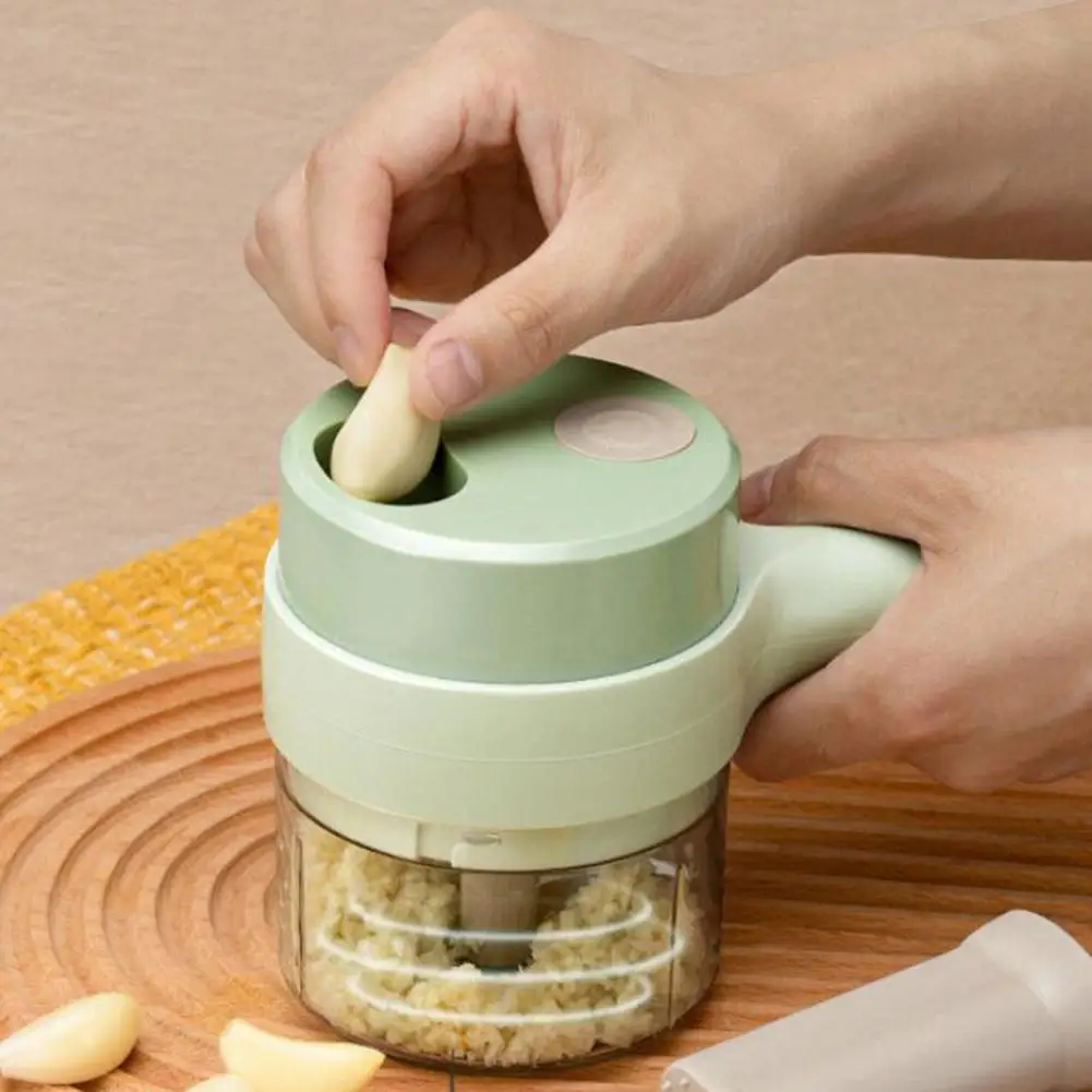 

Удобный кухонный комбайн, миниатюрная овощерезка, перезаряжаемая электрическая измельчитель для имбиря, мяса и чеснока, экономия сил, 1 ком...