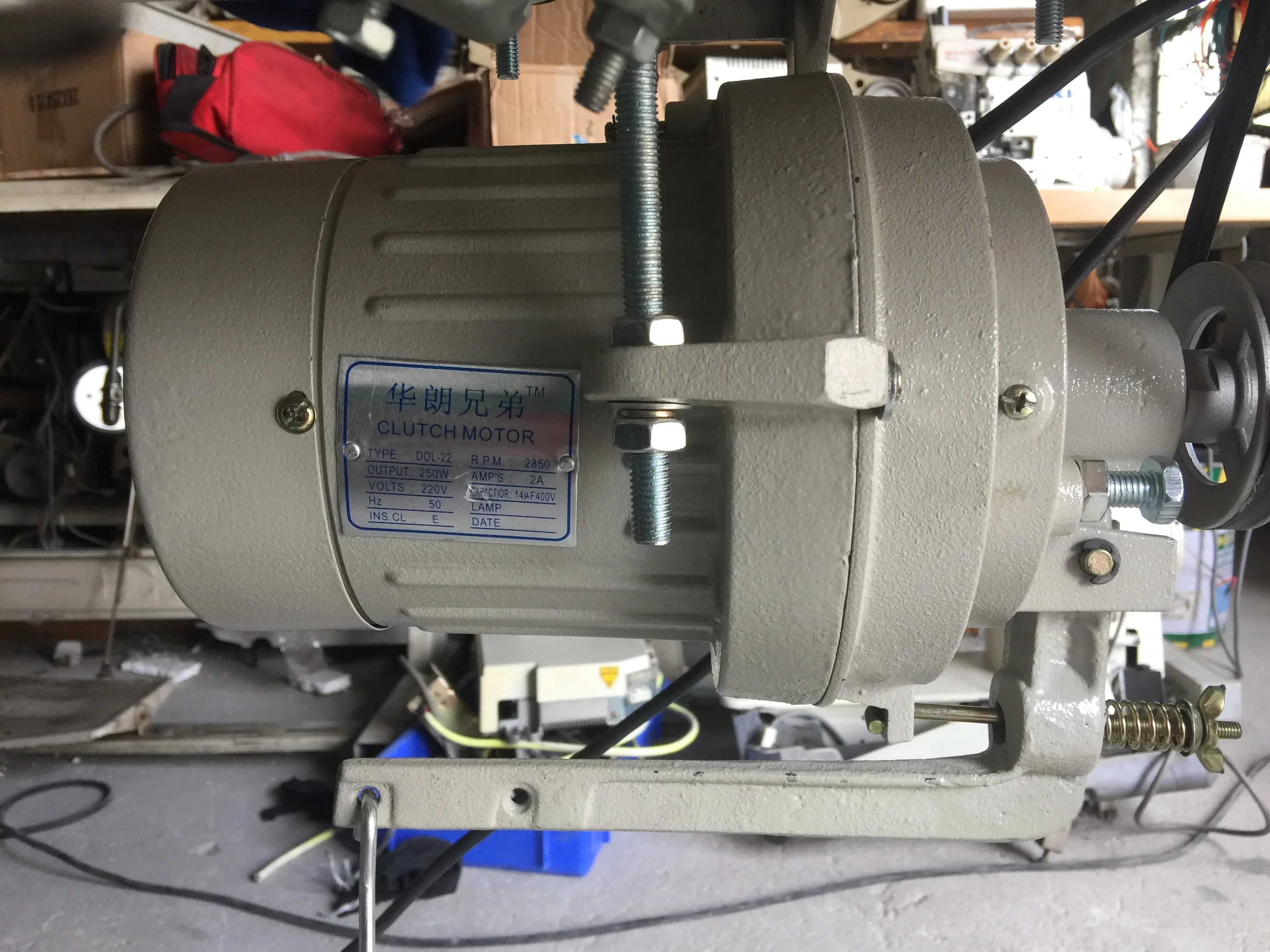 Бывшая в употреблении Промышленная швейная машина lockstitch Японии