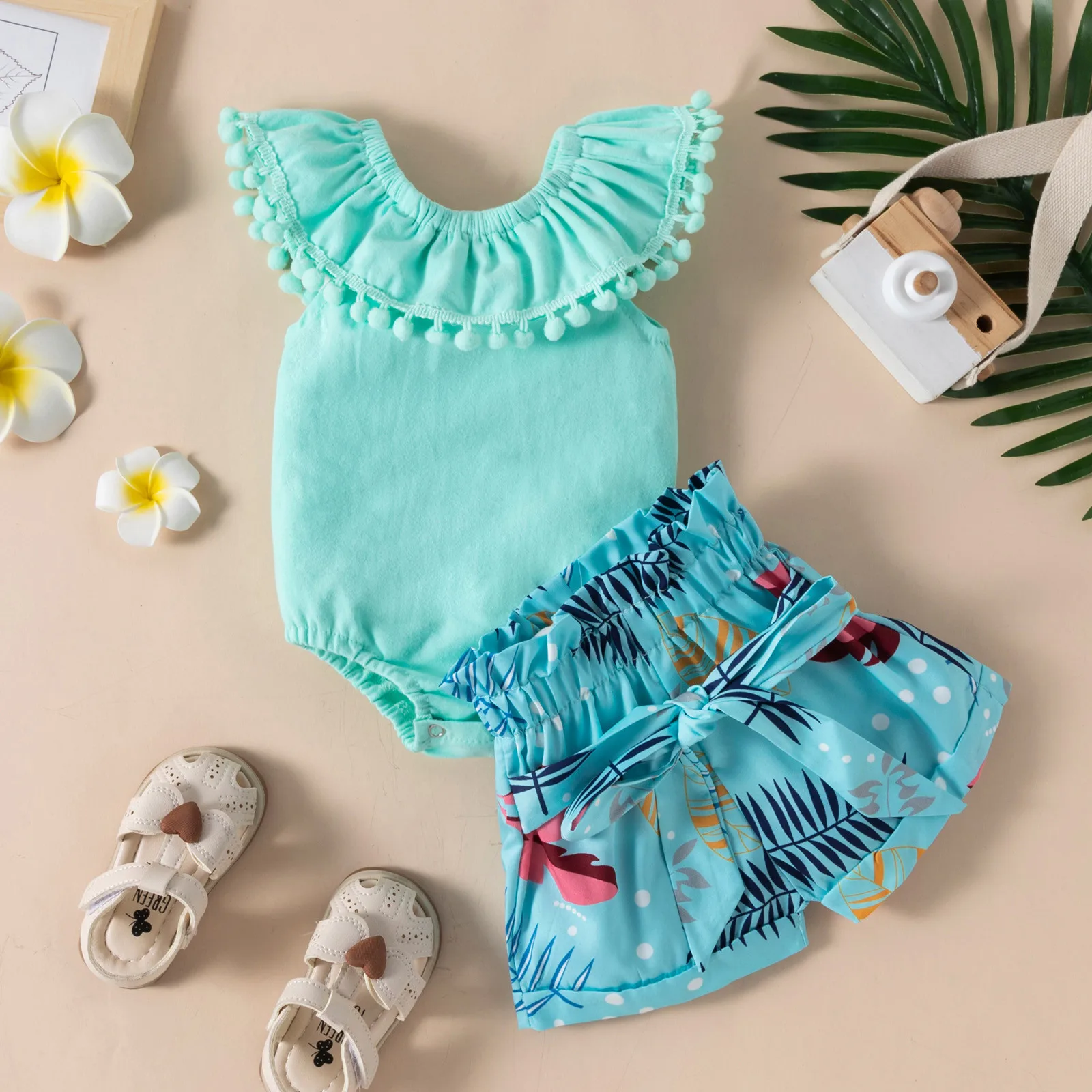 

Летние комплекты одежды для маленьких девочек от 0 до 18 месяцев 2022 года, комбинезон с открытыми плечами и кисточками + шорты с цветочным прин...