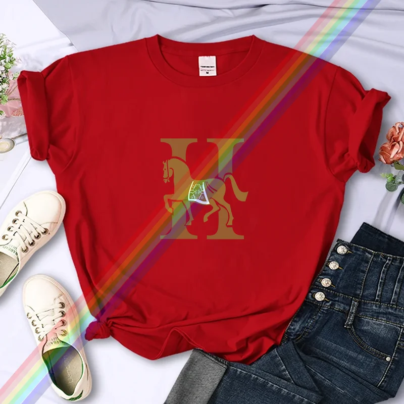 Женская футболка с принтом