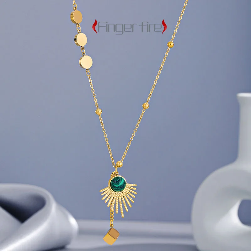 

Creative Exquisite Gold Plated Necklace Fashion Simple Festive Party Popular Clavicle Chain