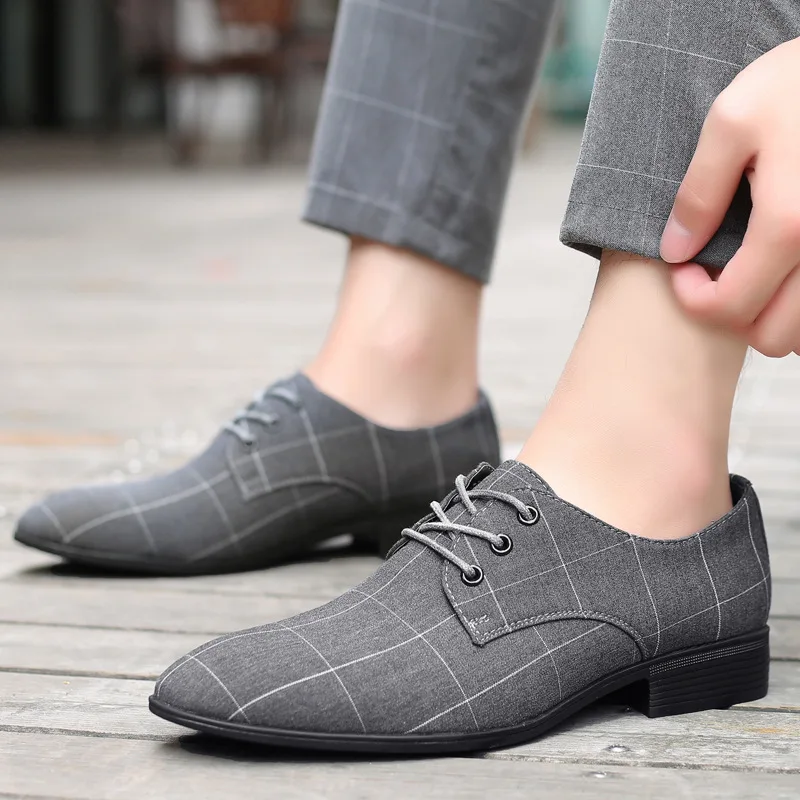 

Spring and Autumn Fashion New Men's Casual Cloth Shoes Breathable Pointy Head Plaid Canvas Surface Low-Heeled Vulcanized Shoes
