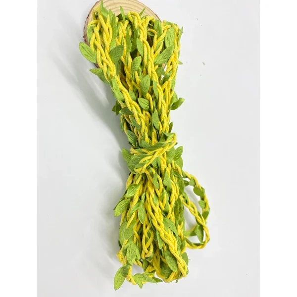 

Восковый шнур с листьями 5 метров