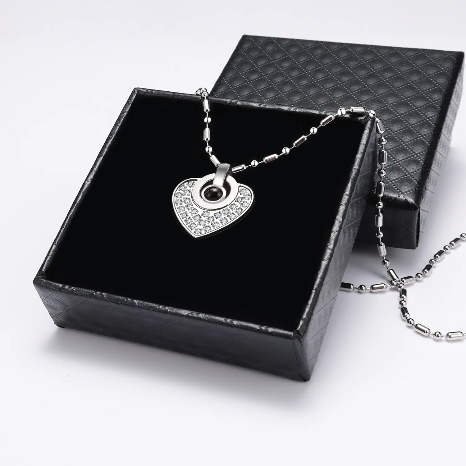 Женская подвеска из нержавеющей стали