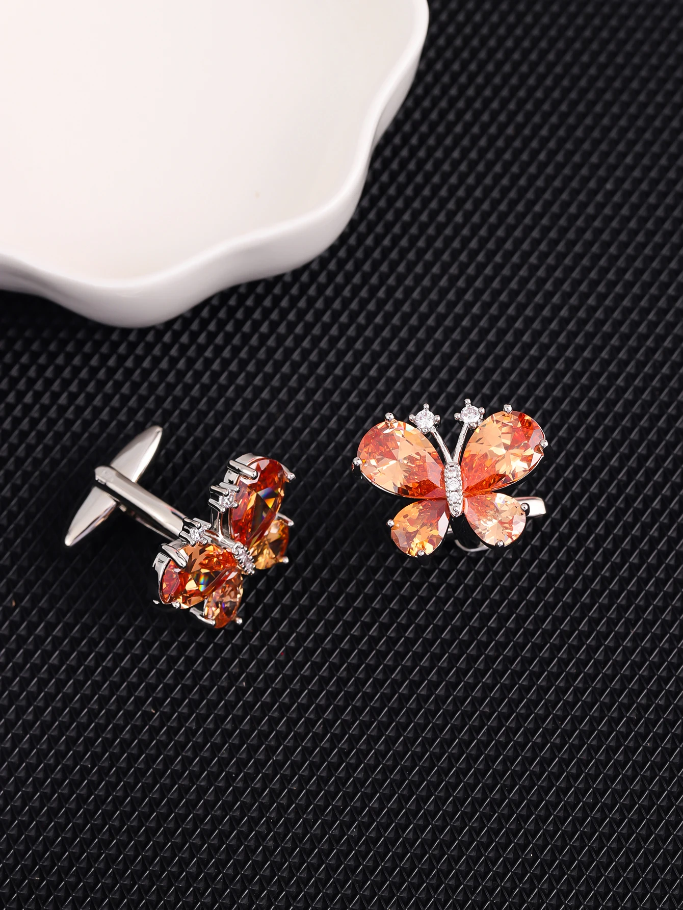 

Men's shirt butterfly shape champagne zircon fashion cufflinks