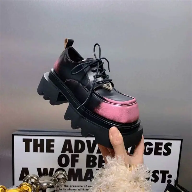 Лоферы новинка весны 2024 женская кожаная обувь в британском стиле на толстой