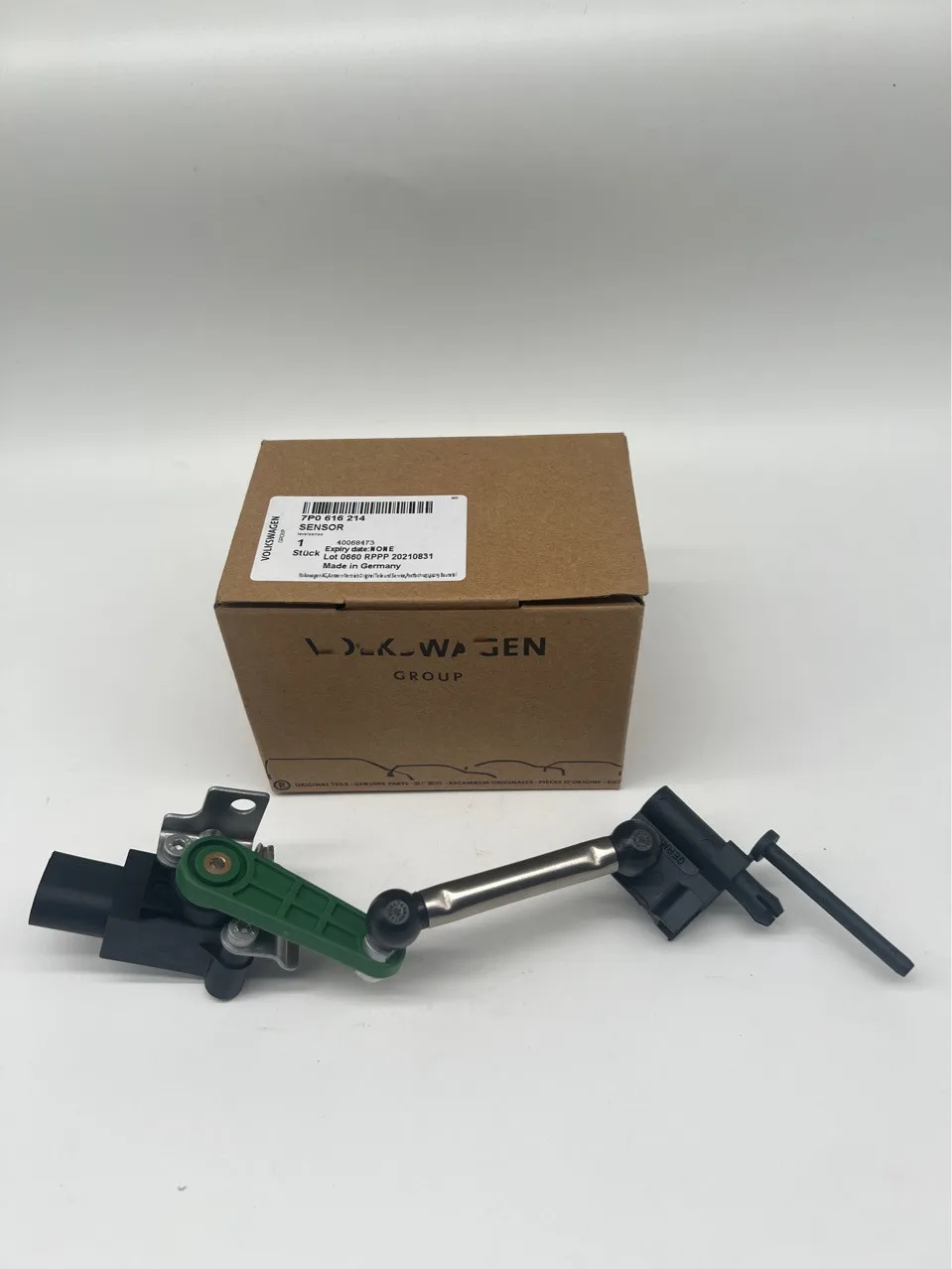 

Set FRONT L+R RIDE HEIGHT LEVEL SENSOR FIT FOR VW TOUAREG 7P5 7P6 7P0616214 7P0616213