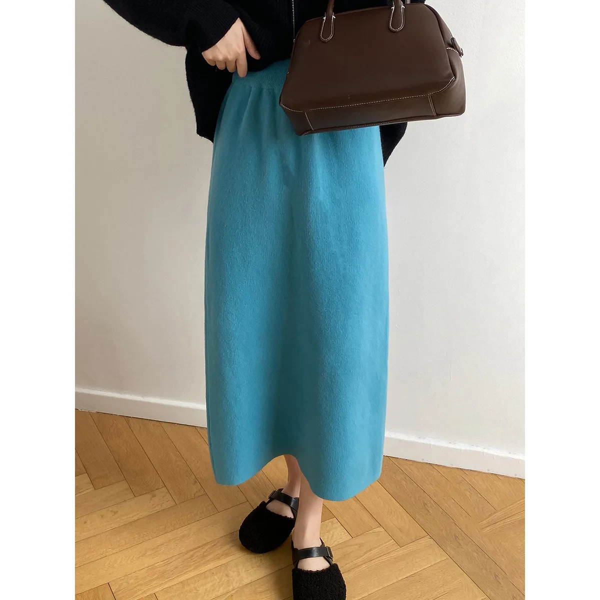 Женская трикотажная юбка с завышенной талией красная длинная трапециевидной