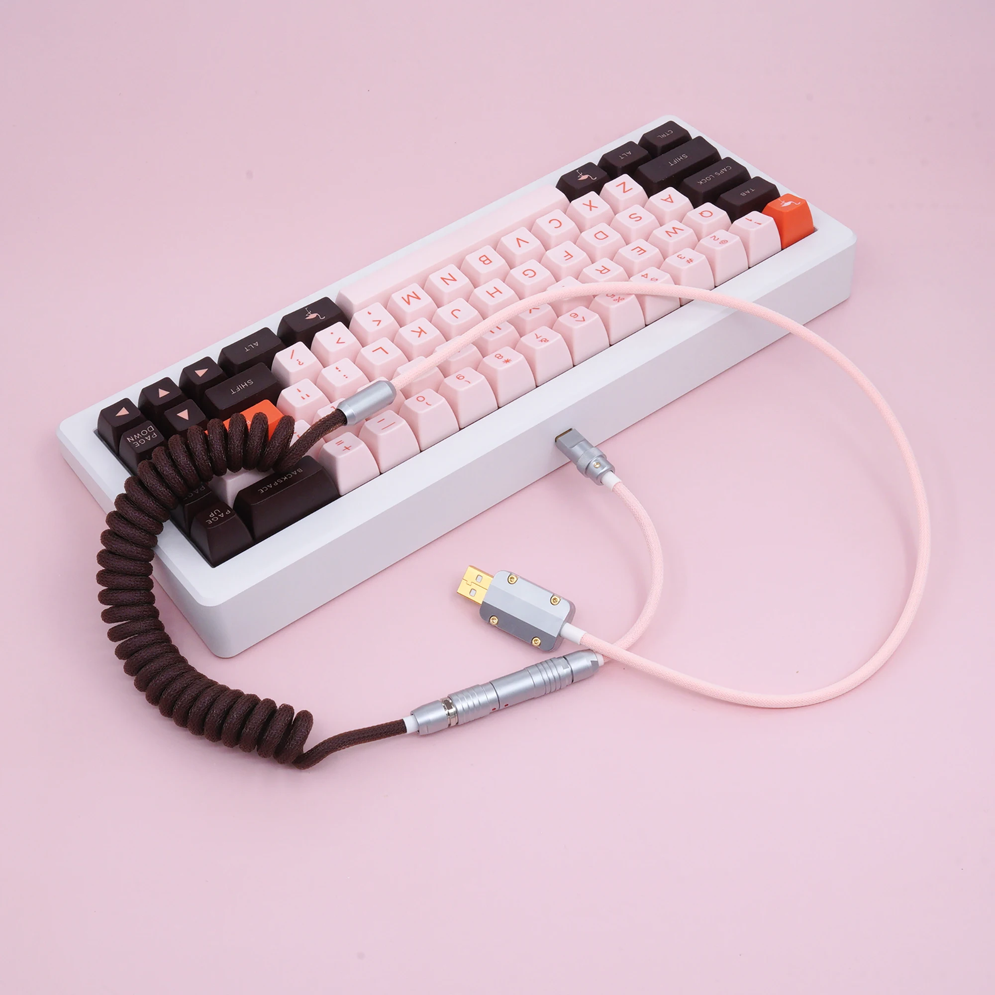 Off-the-shelf GeekCable custom mechanical keyboard data line MAXKEY theme SP key cap line Flamingo