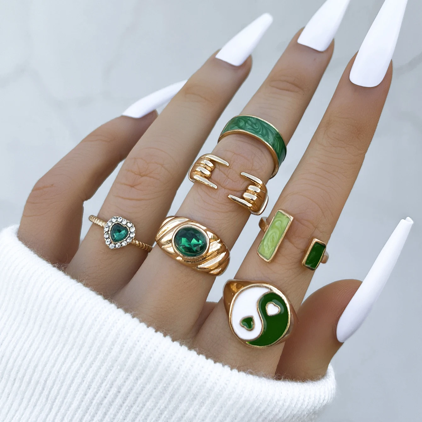 

Aprilwell Vintage Tai Chi Rings Set for Women Y2k Gold Plated Gesture Green Crystal Kpop Heart Anillos Jewelry Gifts Wholesale