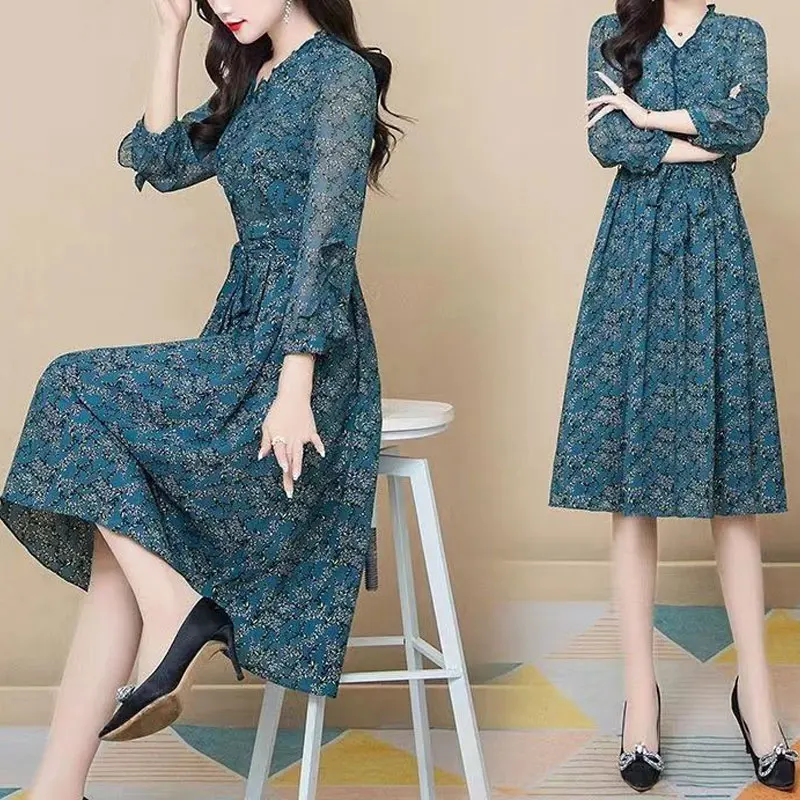Женское офисное платье миди с винтажным принтом элегантное V-образным вырезом и