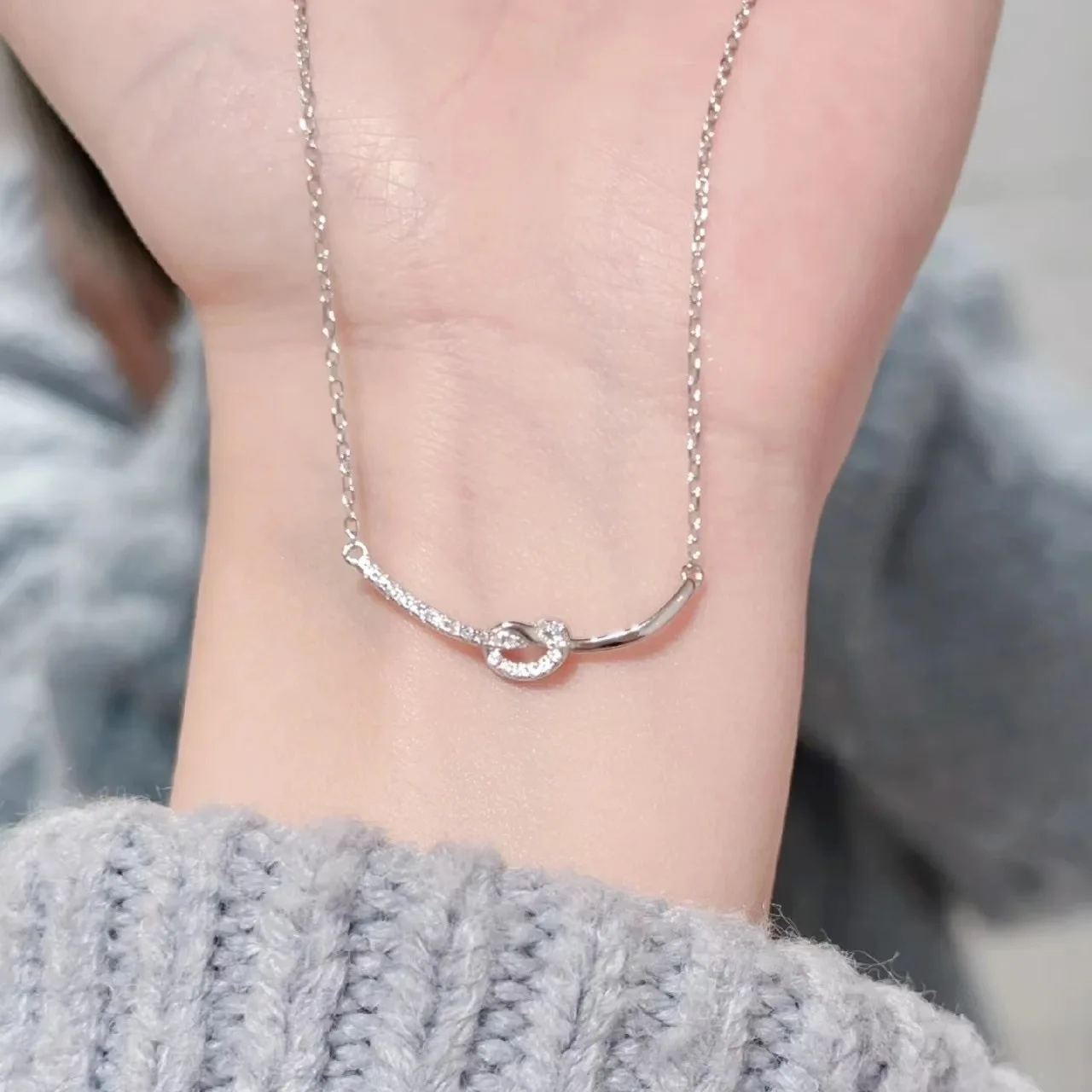 1 шт. изысканный узел в форме дуги инкрустация модное ожерелье из меди и циркония