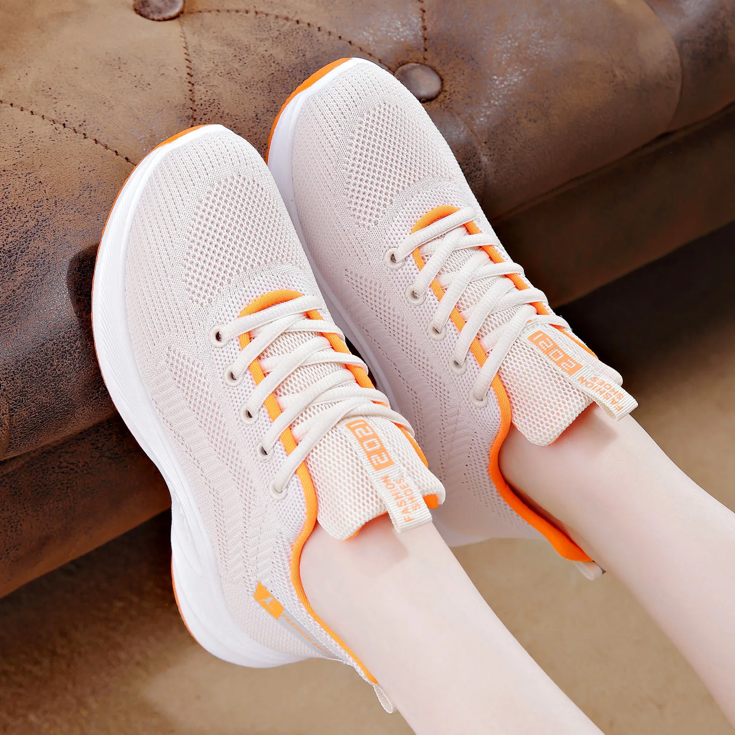 Flying Woven Shoes Spring Breathable Student Trendy Fashion Sports Leisure Running Fitness Shoes Dancing Flat Soft Sole Shoes