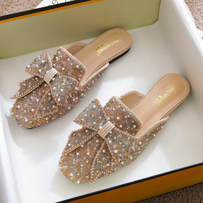 

2021 new style slippers women summer wear fashion rhinestone sandals and slippers flat bottom lazy shoes plus size women's shoes