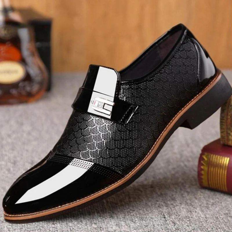 

Men Designer Shoes Spring Autumn Pointed Toe Leather Casual Plus Size Slip-On Driving Wedding Shoes Zapatos De Vestir Hombre
