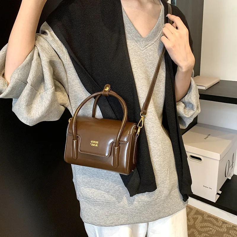 Женская квадратная сумка BEI