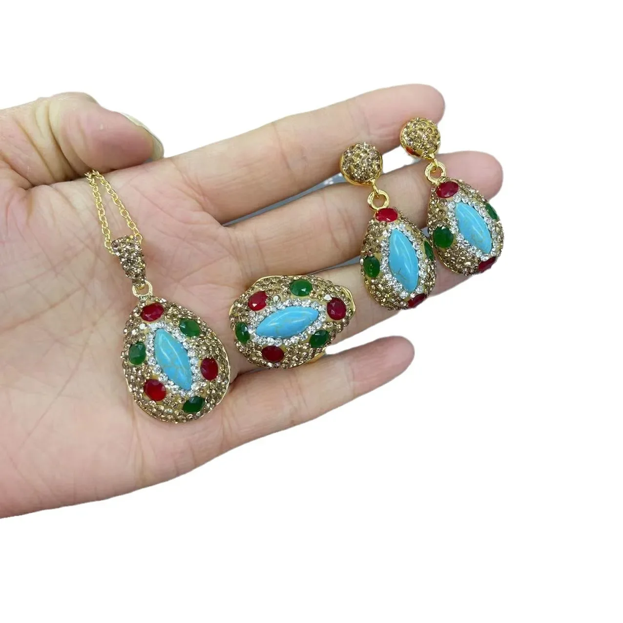 Конский глаз бирюза инкрустированный Рубин набор из трех частей